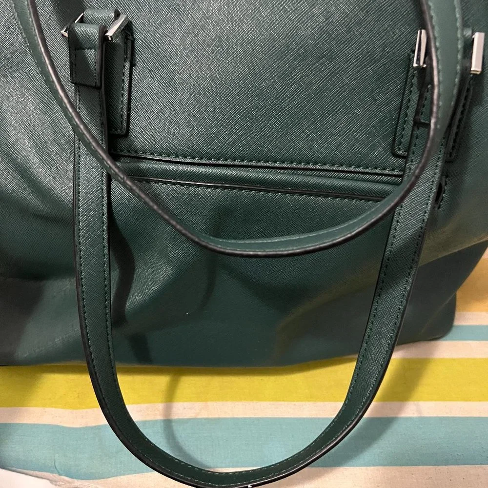 Guess Thornhill forest green large shoulder bag with tassels